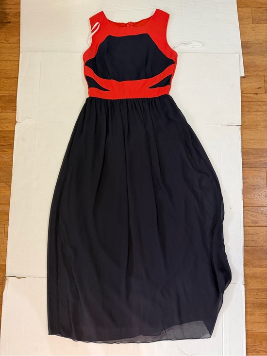 Enfocus Studio Dresses & Skirts - Enfocus Studio Red and Black Cutout Maxi Dress